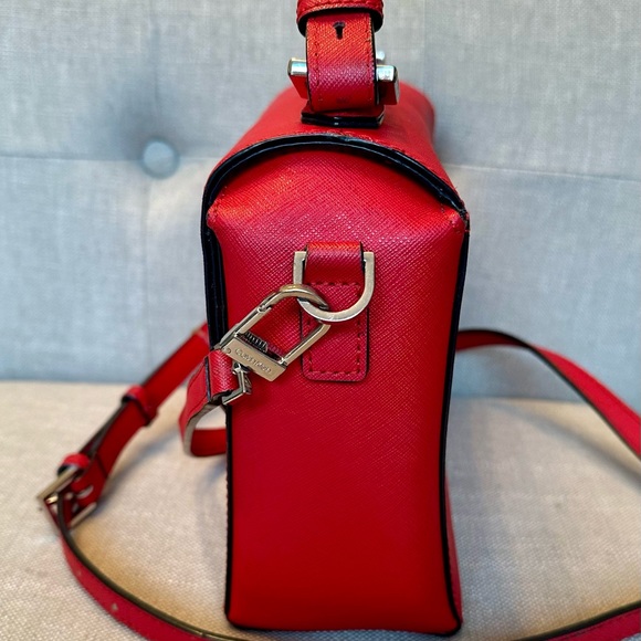 Calvin Klein red like new purse! Roomy and stylish! - Picture 5 of 6